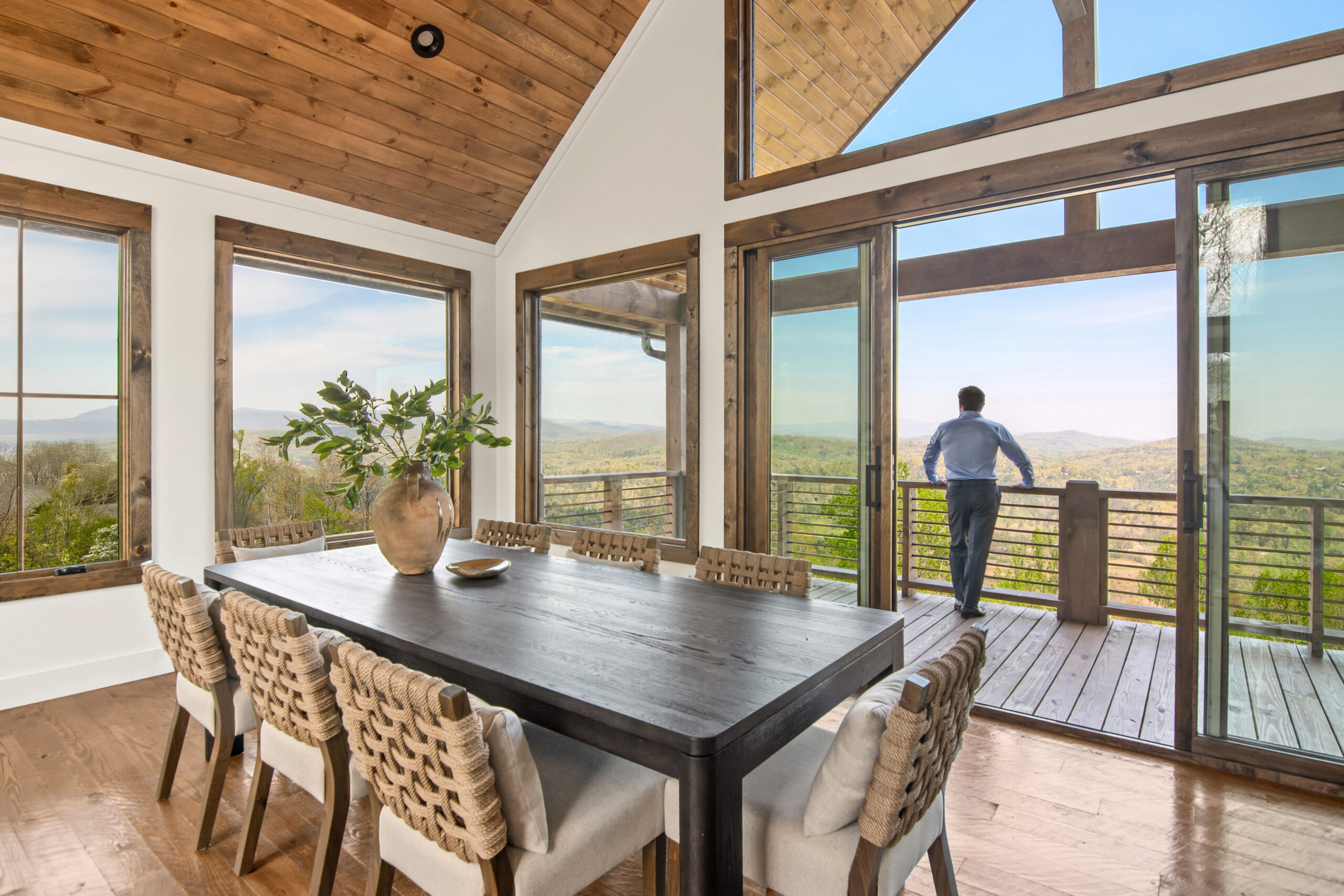 Luxury Home Staging Secrets to Attract High-End Buyers